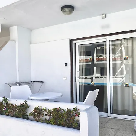Apartment In Americas Floritas